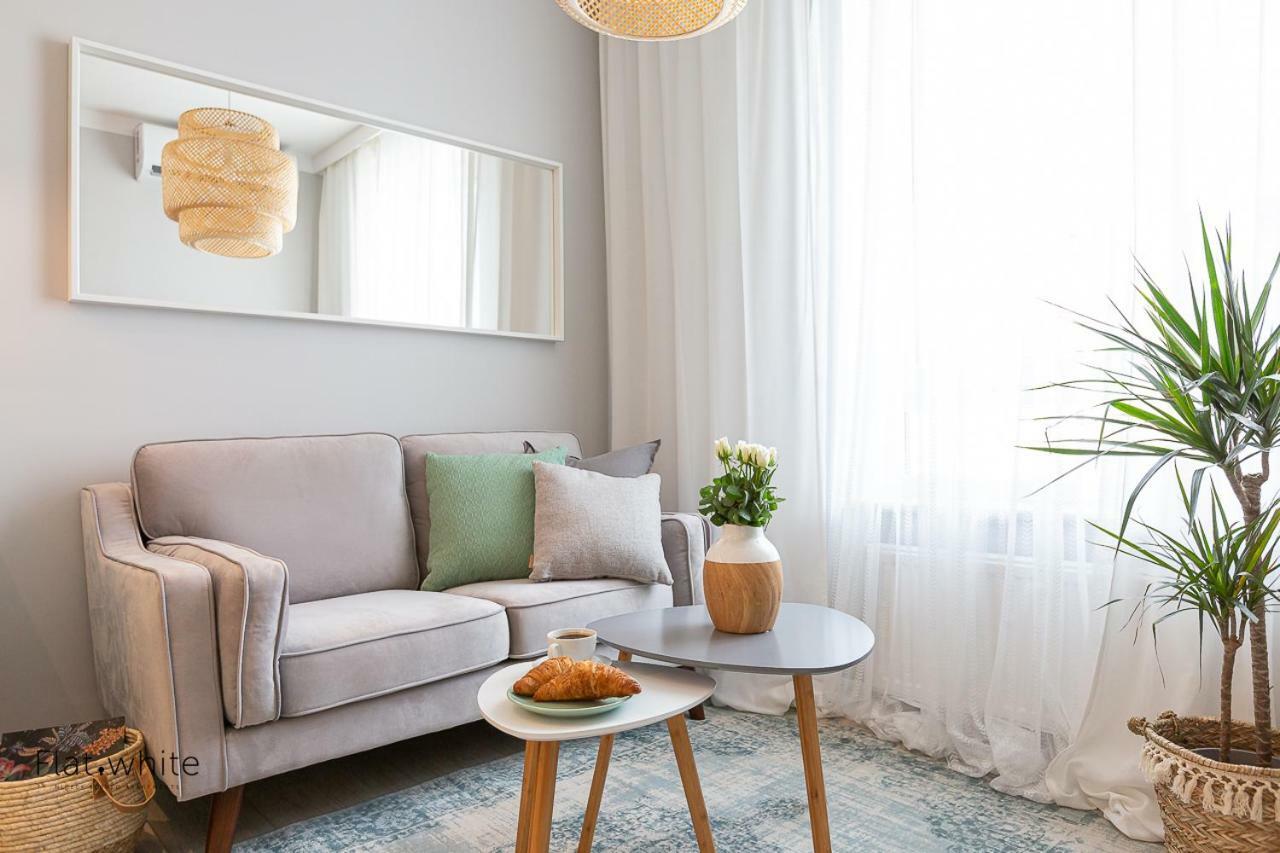 Apartamenty Flat White Obywatelska 47Ab ジェロナ・グラ エクステリア 写真