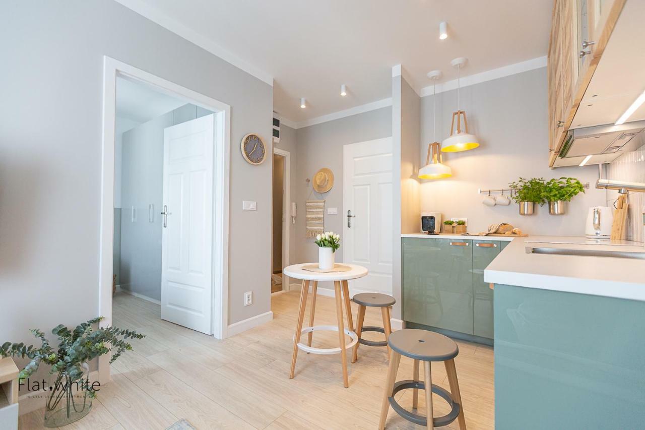 Apartamenty Flat White Obywatelska 47Ab ジェロナ・グラ エクステリア 写真
