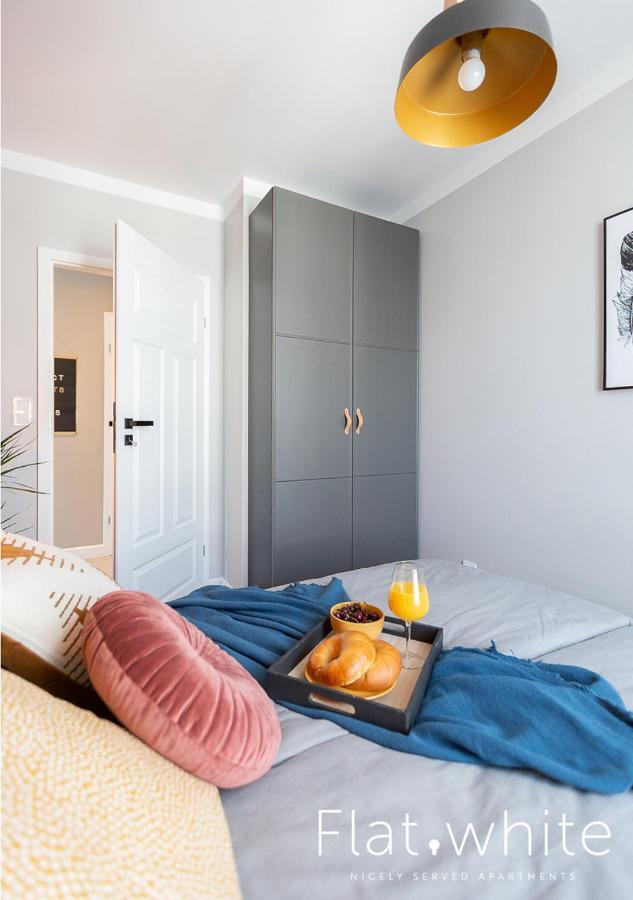 Apartamenty Flat White Obywatelska 47Ab ジェロナ・グラ エクステリア 写真